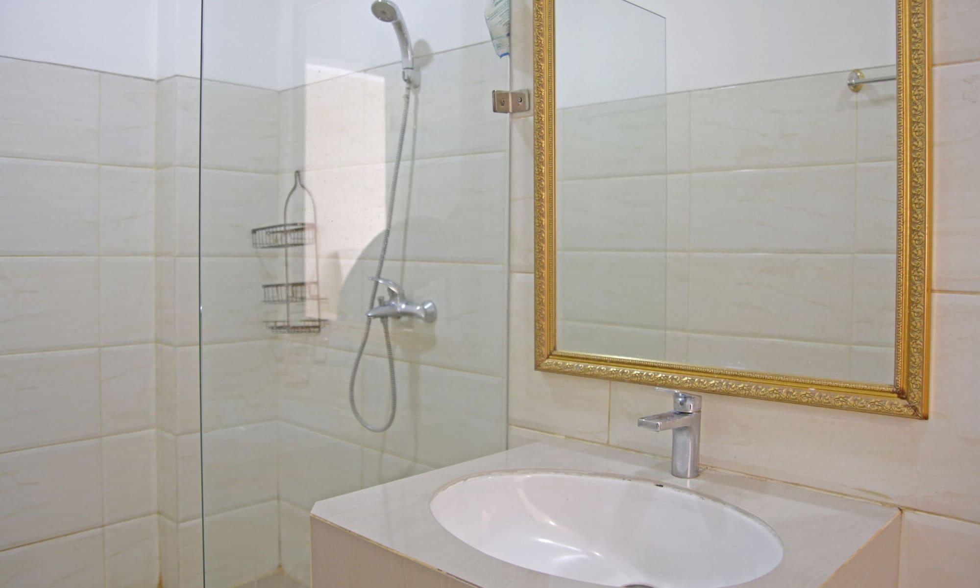 Kemang Eleven Hotel Jakarta Ngoại thất bức ảnh