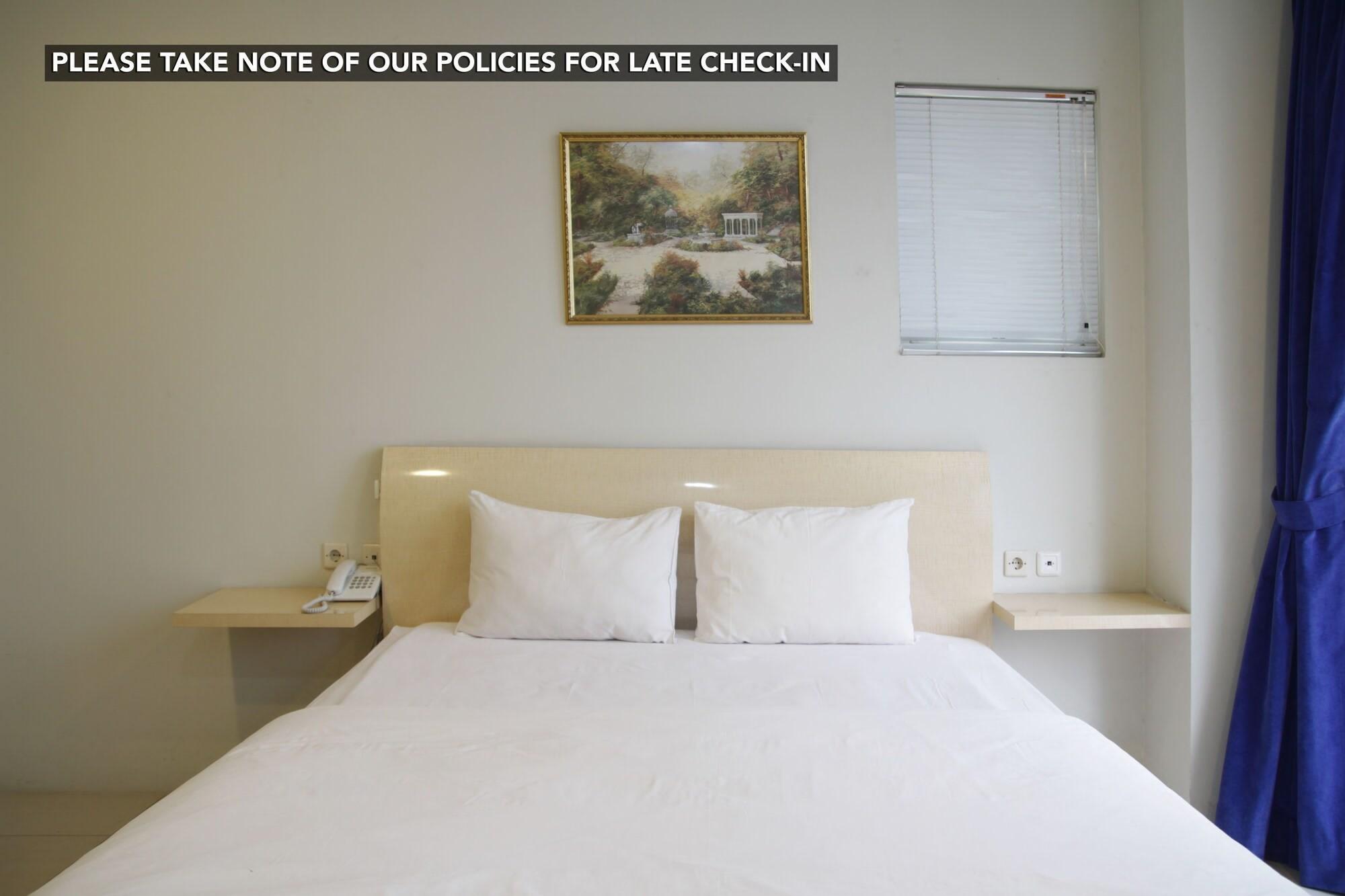 Kemang Eleven Hotel Jakarta Ngoại thất bức ảnh