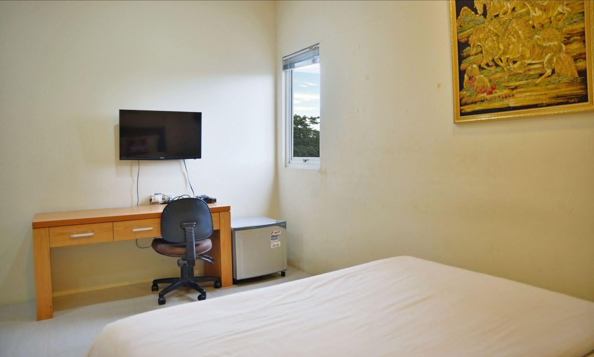 Kemang Eleven Hotel Jakarta Ngoại thất bức ảnh